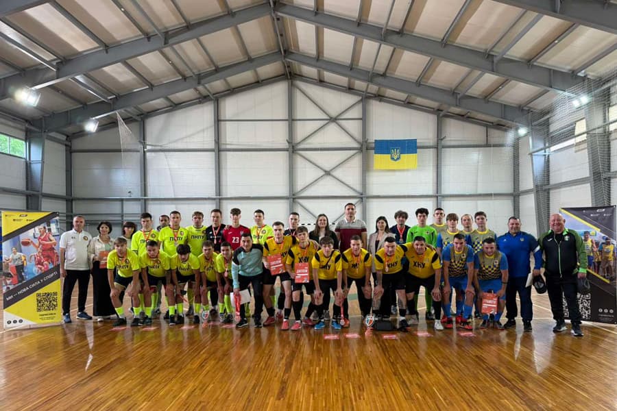 «Пліч-о-пліч» з футзалу
